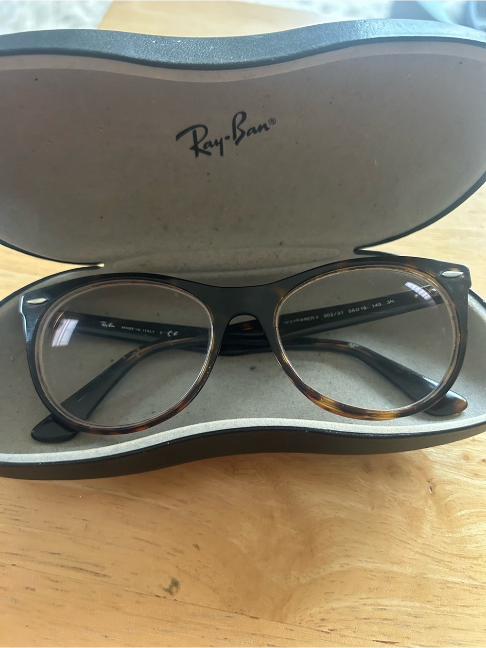 Ray-Ban Tortoiseshell Glasses - Brown Frames